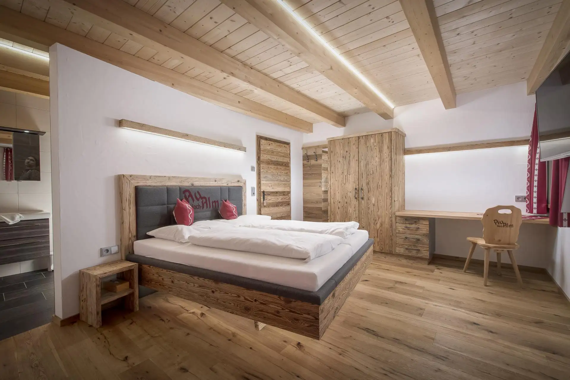Yoga & Hiking Retreat in the Wilder Kaiser